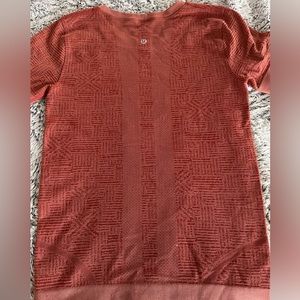 Lululemon swiftly relaxed